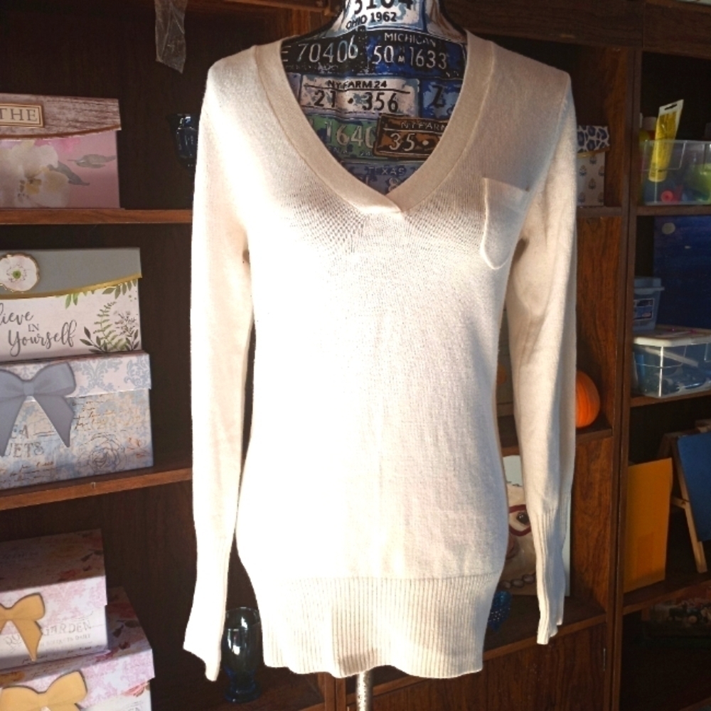 Route 66 medium sweater Route 66 V-Necks/Sweaters, Size M for Women